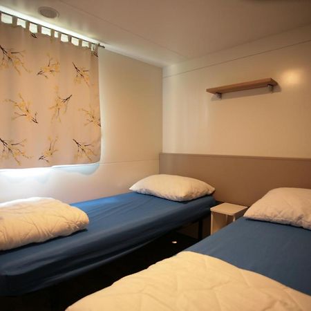 Camping Adria Mobile Home Park Umago Esterno foto
