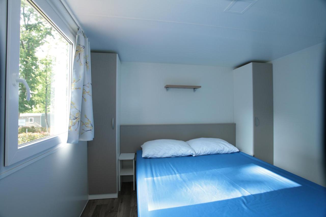 Camping Adria Mobile Home Park Umago Esterno foto