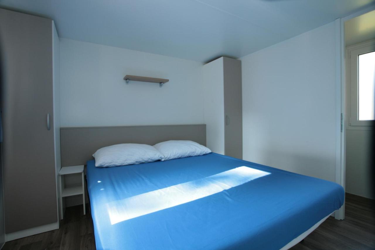 Camping Adria Mobile Home Park Umago Esterno foto