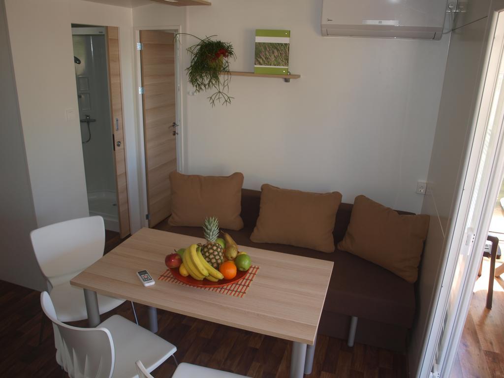 Camping Adria Mobile Home Park Umago Camera foto