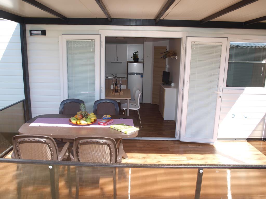 Camping Adria Mobile Home Park Umago Camera foto