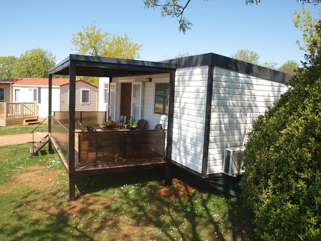Camping Adria Mobile Home Park Umago Camera foto