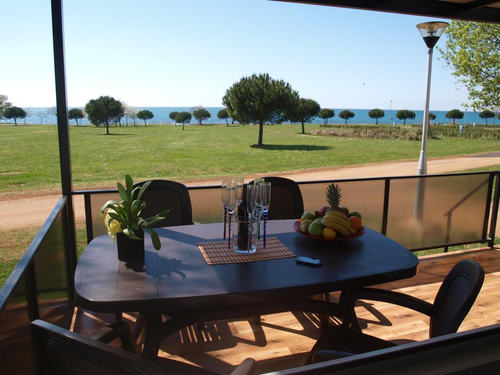 Camping Adria Mobile Home Park Umago Camera foto